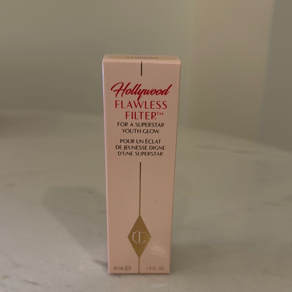 Charlotte Tilbury Hollywood Flawless Filter - in shade 2.5 Fair